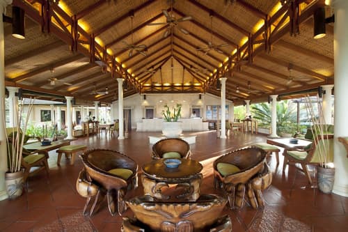 Royal Island Resort & Spa, Lobby