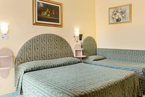 Hotel Carmencita, Room