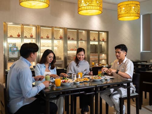 Novotel Kuala Lumpur City Centre, Restaurant