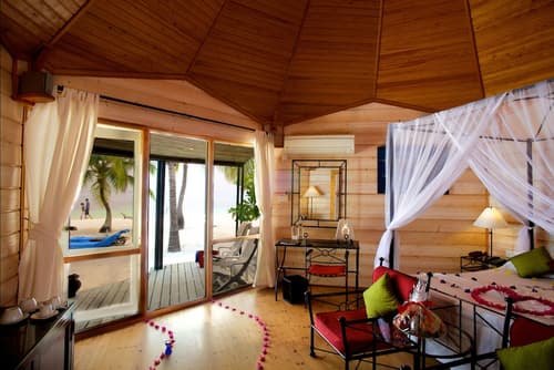 Kuredu Island Resort, Room