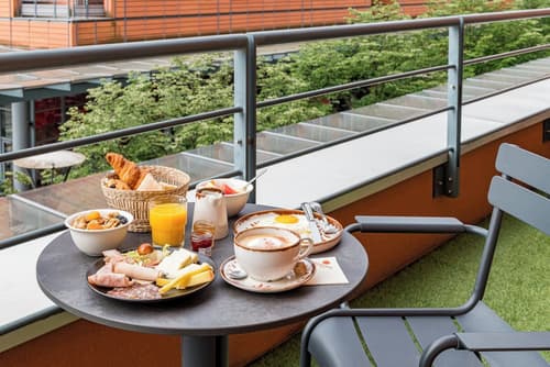 Crowne Plaza Lyon - Cité Internationale by IHG, Room