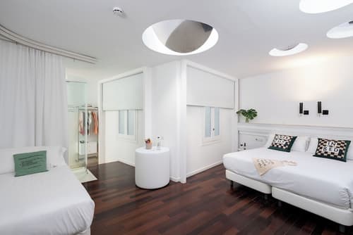 Chic & Basic Born Boutique Hotel, Room