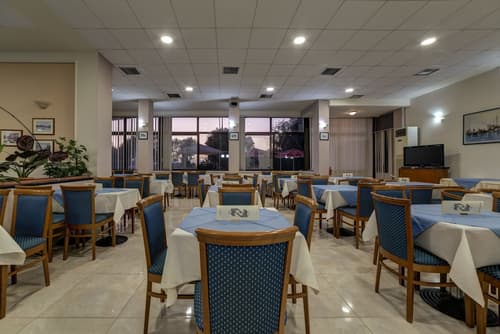 Delfini Hotel, Room service - dining