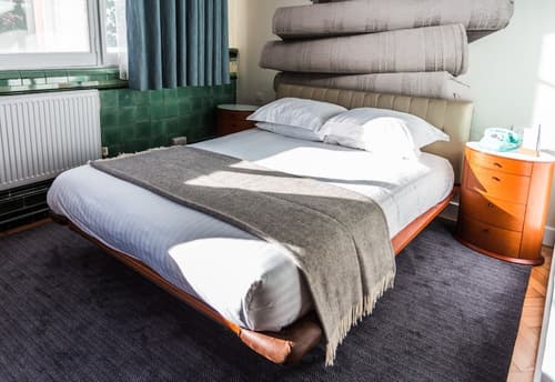 Heathcote Hotel, Room