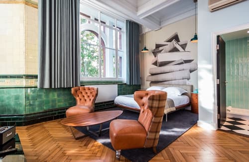 Heathcote Hotel, Room