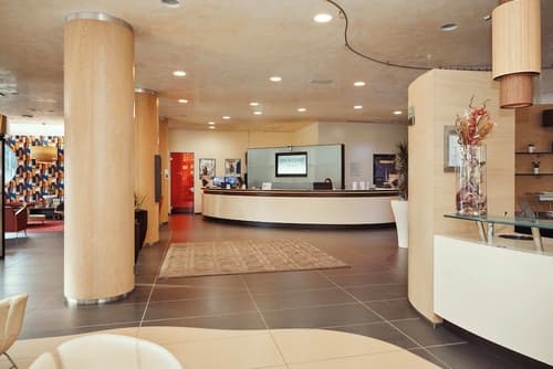 Mercure Siracusa Prometeo, Reception