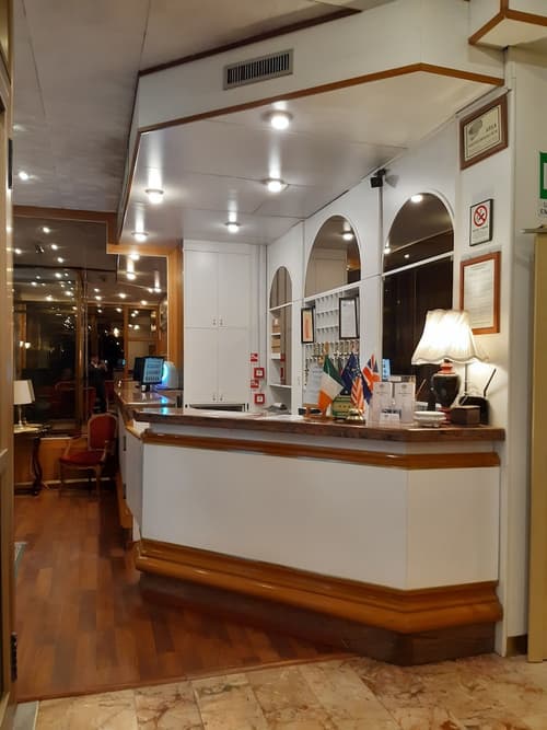 Hotel Mayorca, Reception