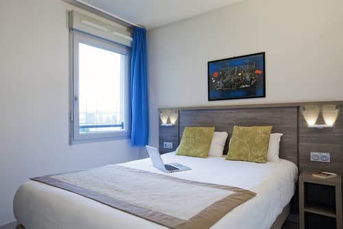 Séjours & Affaires Clermont-Ferrand Park Republique, Room