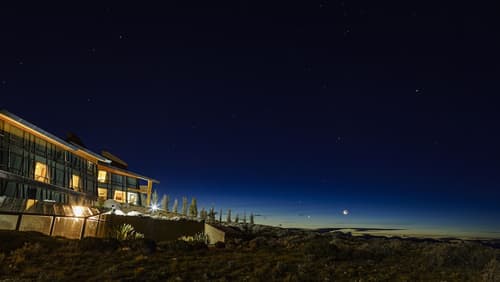 Design Suites Calafate, Front of property - evening/night