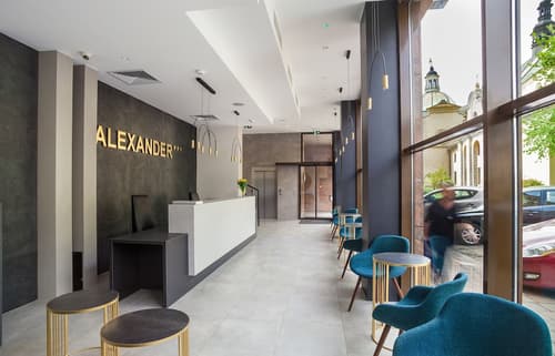 Hotel Alexander I, Reception