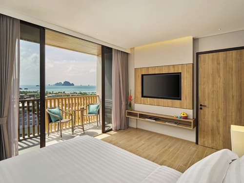 Holiday Inn Resort Krabi Ao Nang Beach by IHG, Room