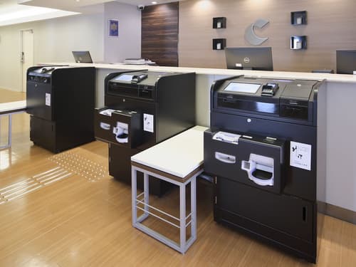 Comfort Hotel Hiroshima Otemachi, Check-in/check-out kiosk