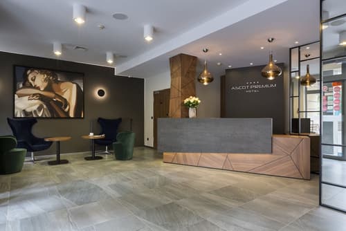 Hotel Ascot Premium, Reception