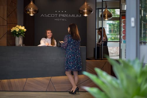 Hotel Ascot Premium, Reception