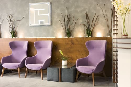 Pan Hotel, Lobby sitting area