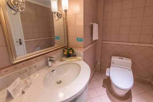 Green Court Residence City Center Shanghai, Room