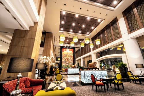 Century Park Hotel, Lobby