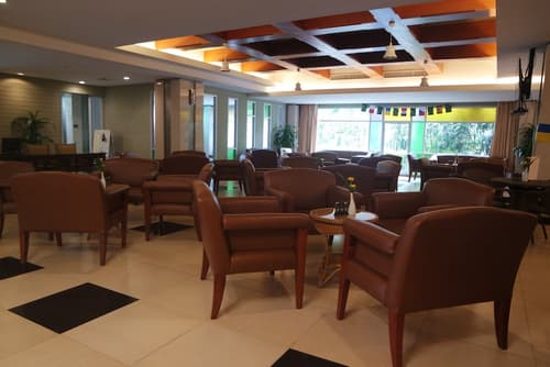 Long Beach Cha-Am Hotel, Lobby sitting area