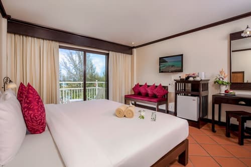 The Front Village, Room