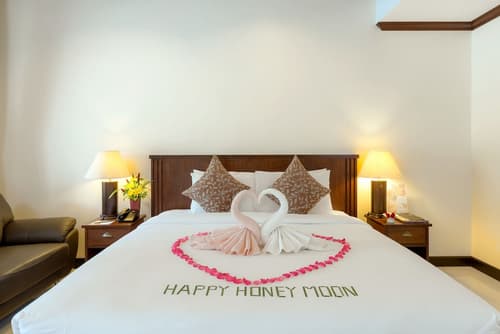 The Front Village, Room