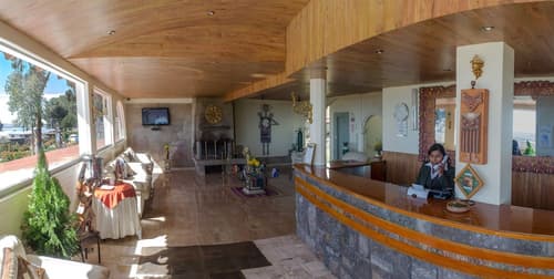 Taypikala Hotel Lago, Interior entrance