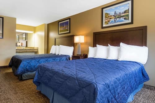 Rodeway Inn Lyons - La Grange, Room