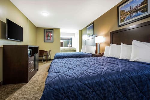 Rodeway Inn Lyons - La Grange, Room