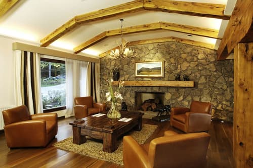 El Casco Art Hotel, Reception