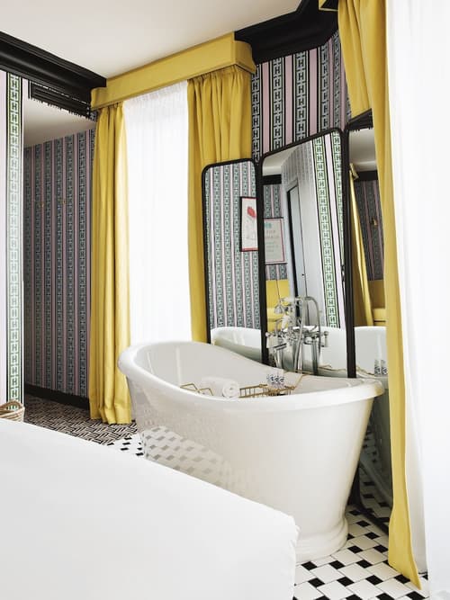 Hôtel Les Deux Gares, Room