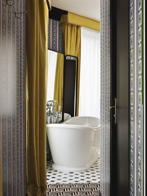 Hôtel Les Deux Gares, Room