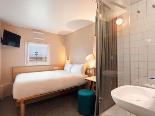 Greet Hotel Nice Aéroport Promenade des Anglais, Room