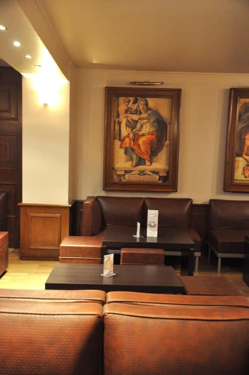 Athens City Hotel, Lobby