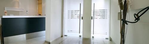 Athens City Hotel, Interior entrance