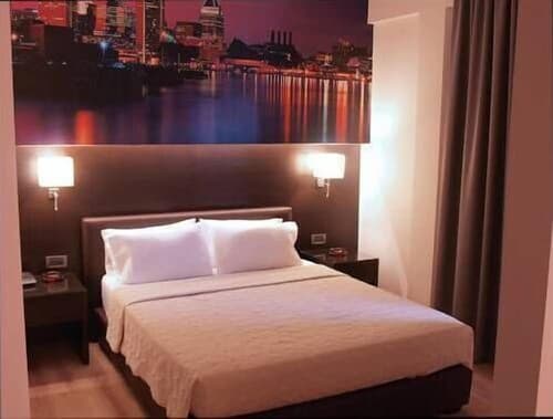 Athens City Hotel, Room