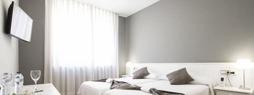 Hotel Isabel de Segura, Primary image