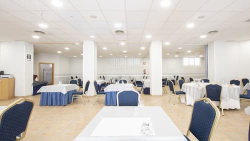 Hotel Isabel de Segura, Restaurant