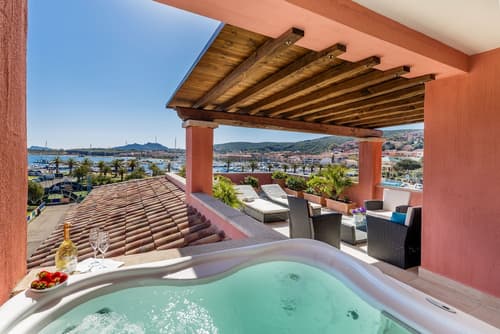 La Vecchia Fonte, Primary image