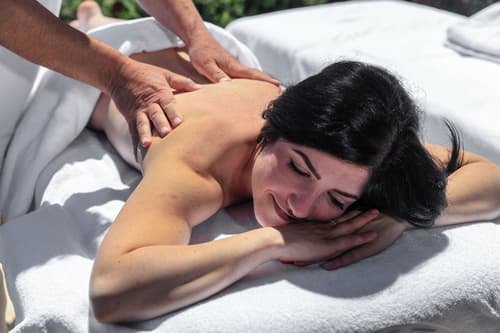 La Vecchia Fonte, Massage in accommodation