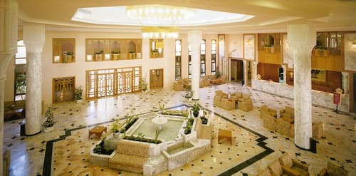 El Mouradi Douz, Reception