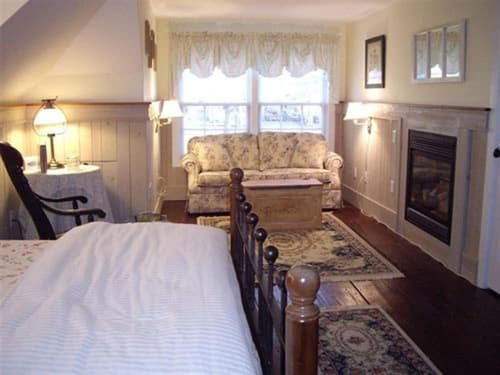 Isaiah Jones Homestead Bed & Breakfast, Room