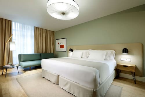 Barceló Oviedo Cervantes, Room