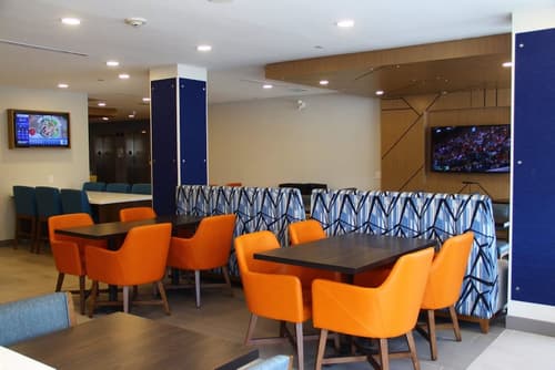 Holiday Inn Express & Suites Huntsville by IHG, Breakfast meal