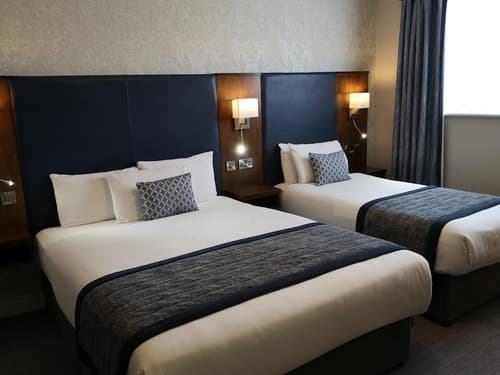 The Western Hotel, Room