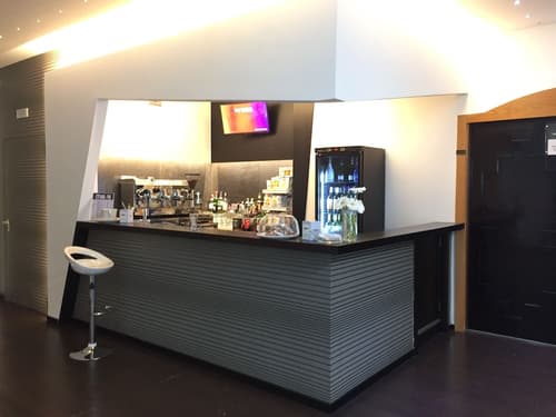 Mediterranea Hotel & Convention Center, Bar (on property)