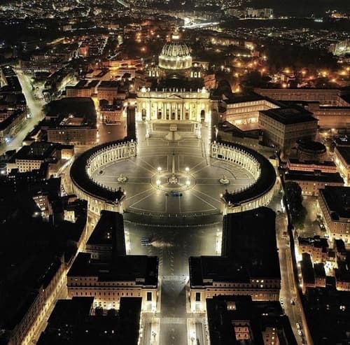 Orange Hotel, Point of interest