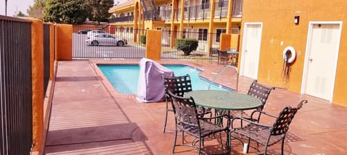 Super 8 by Wyndham Cypress Buena Park Area, Terrace/patio
