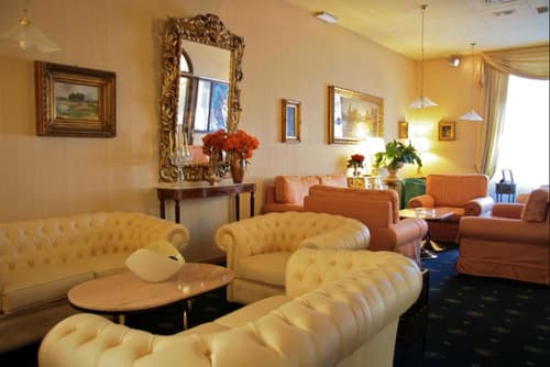 Hotel Continentale, Lobby lounge