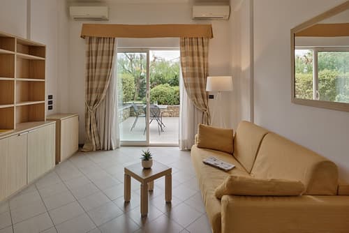 Aregai Marina Hotel & Residence, Room