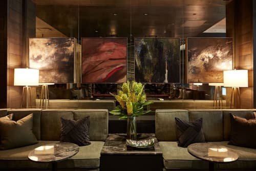 Loden Hotel, Lobby sitting area