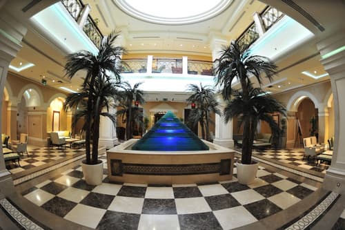 Crowne Plaza Al Khobar by IHG, Lobby